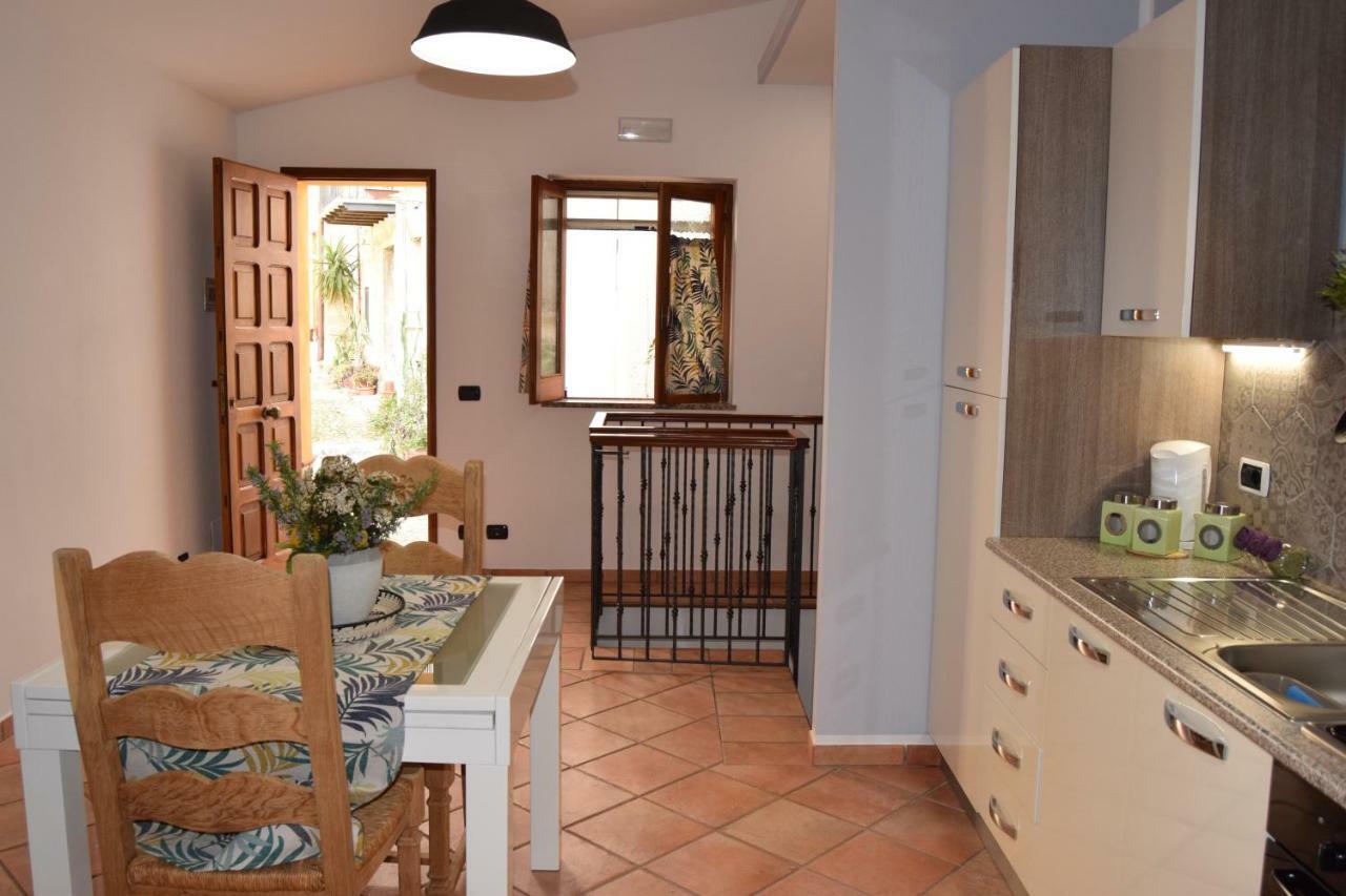 Domunua Holiday House Cefalu Exterior photo